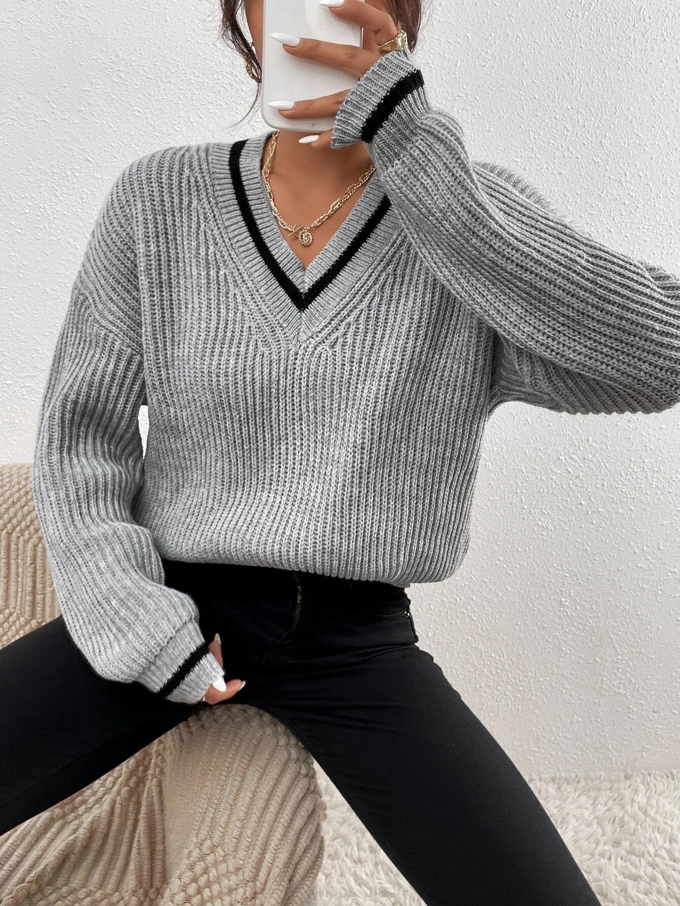 Saanvi | Klassischer und eleganter allgemeiner Pullover