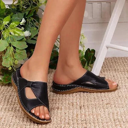 Bequeme und stilvolle orthopädische allgemeine Sandalen